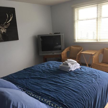 Cross Suite - Mistyriver Lodge Radium Hot Springs Luaran gambar